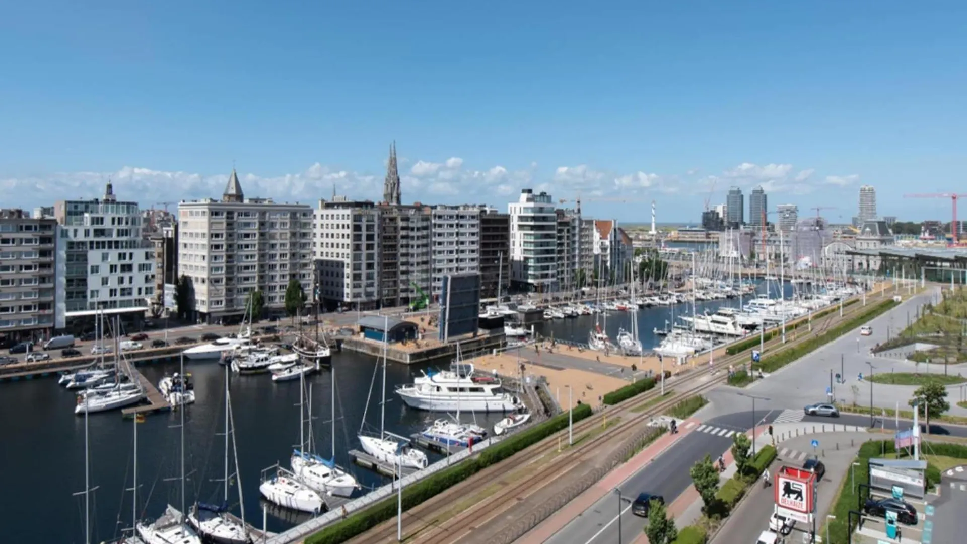 Beautiful Apartment With View Ostende