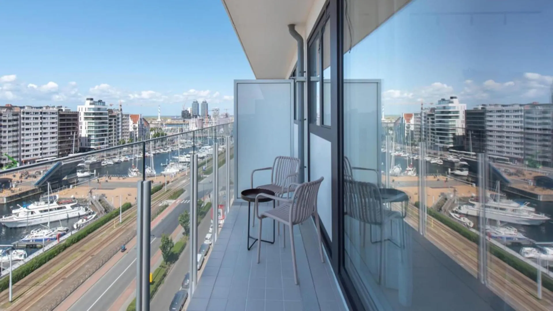 Beautiful Apartment With View Ostende